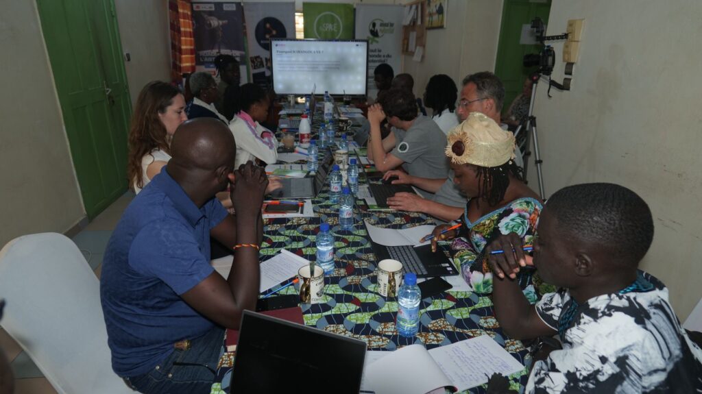 Les partenaires au travail à theSPACE